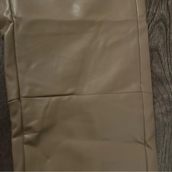 7 For All Mankind Beige Faux Skinny Leather Pants Size Large - Picture 4 of 7